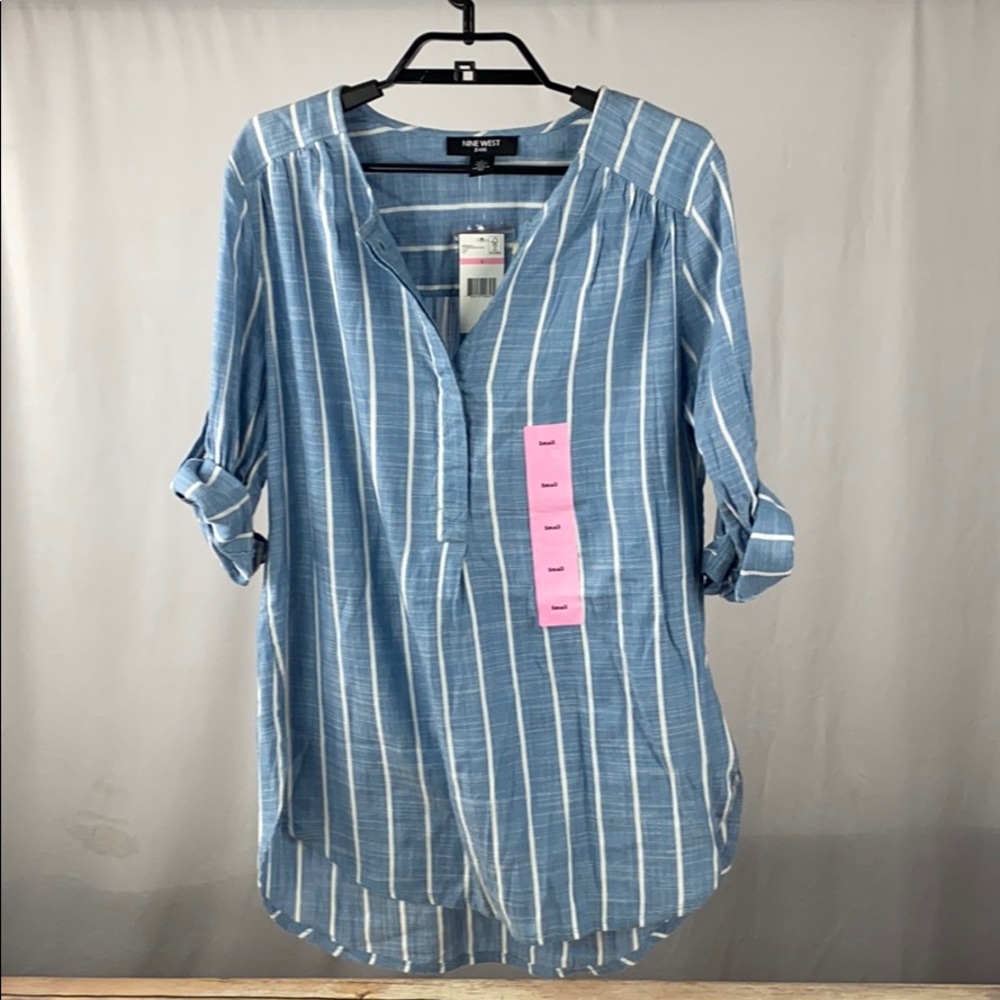 Small women’s long sleeve blue Tunic